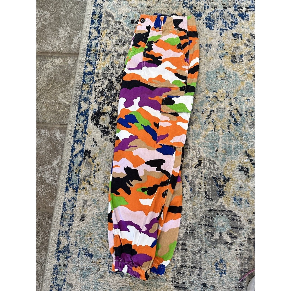 Y2K Street Style Multi Color Camo Print Cargo Pull On
BBoy, throw back - Picture 4 of 7